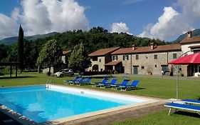 Coriana Apartments&Villas